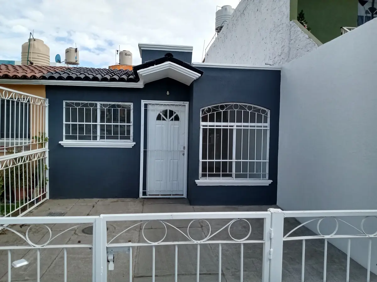 Casa en renta en Villa Fontana, San Pedro Tlaquepaque — foto 1 de 25
