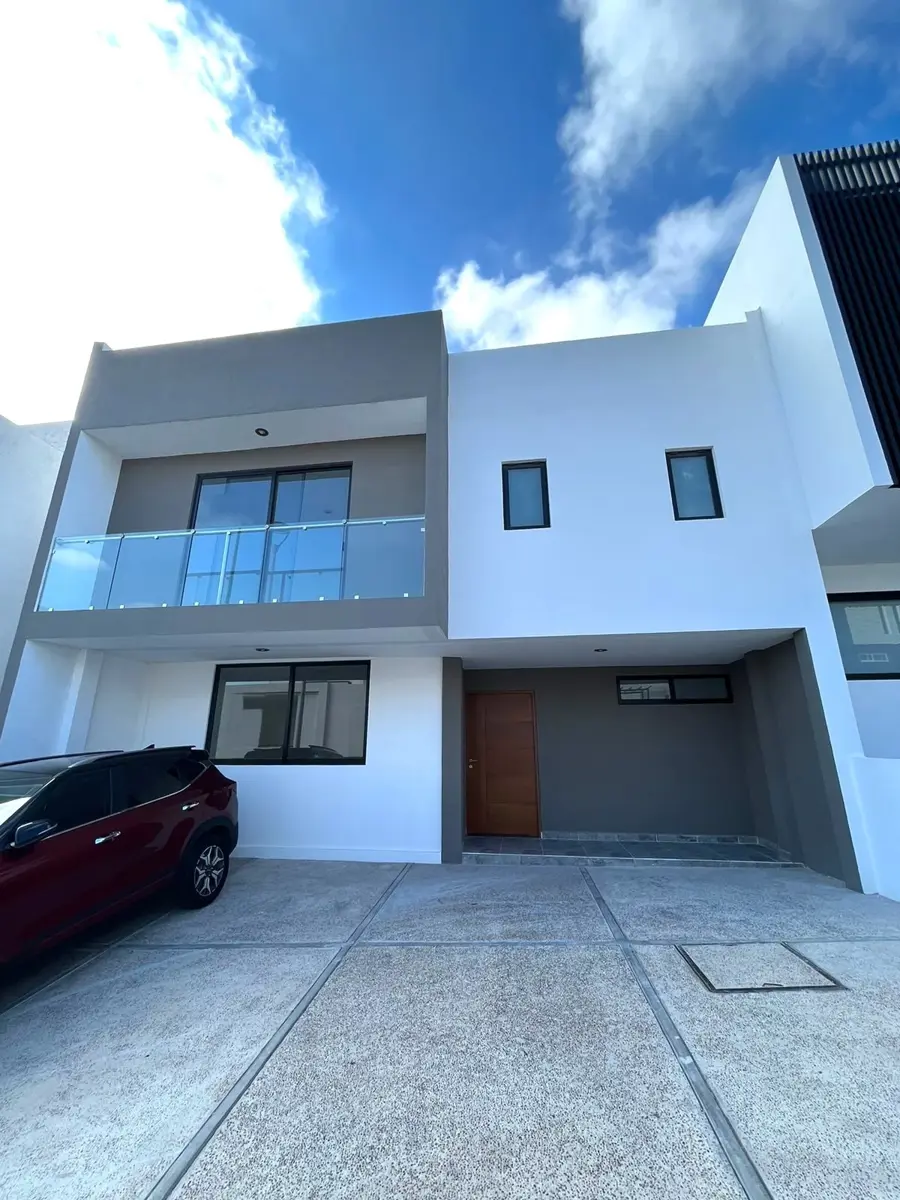 Casa en renta en Zibatá, El Marqués — foto 1 de 29