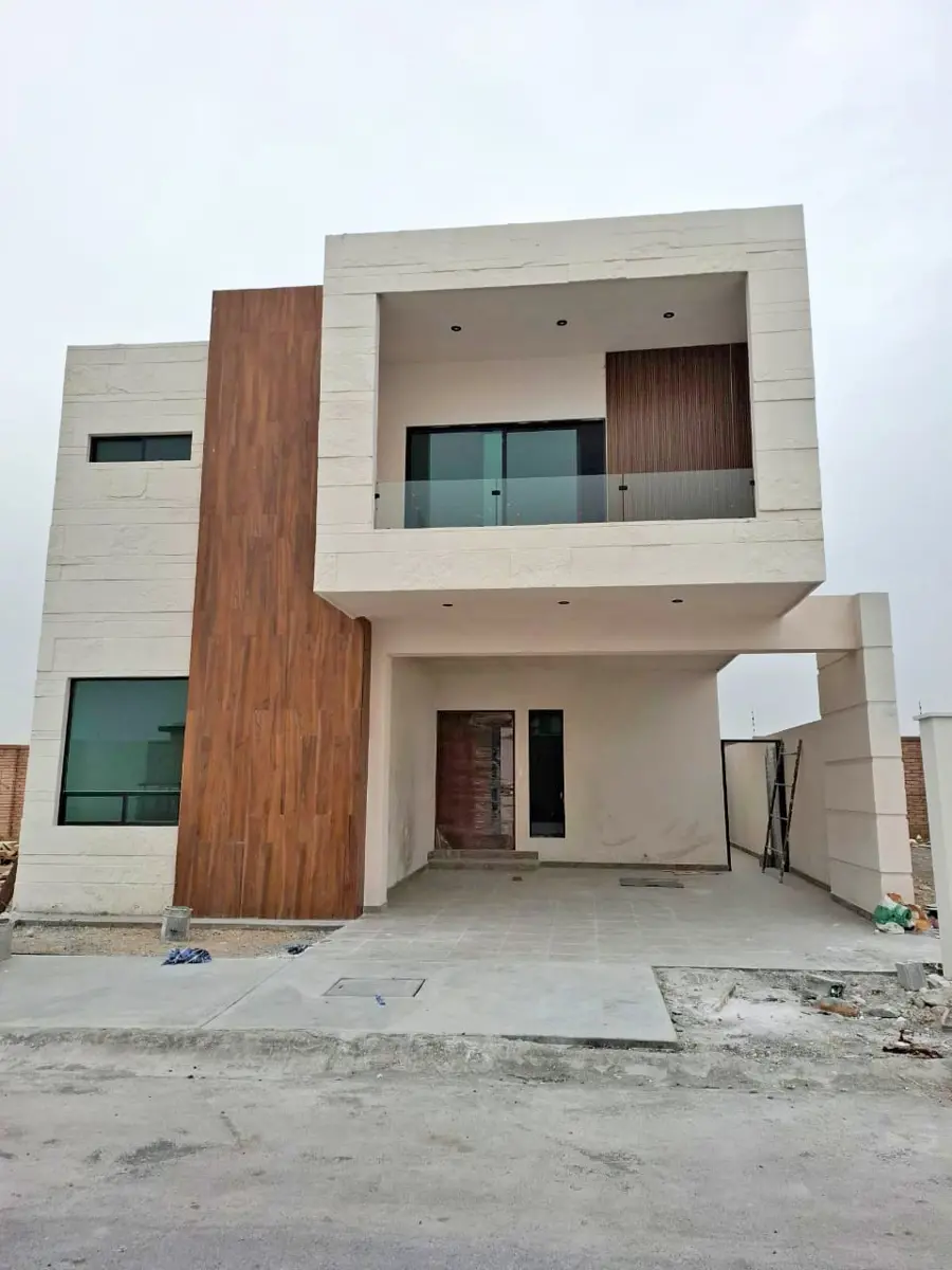 Casa en venta en Las Misiones, Saltillo — foto 1 de 33