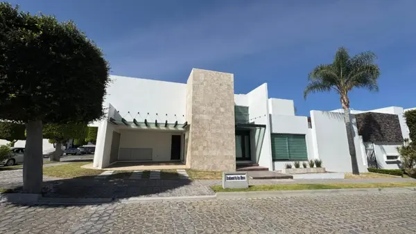 Casa en venta en Lomas de Angelópolis, San Andrés Cholula — foto 2 de 38