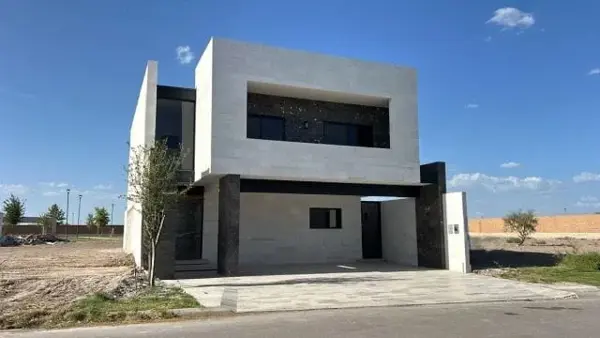 Casa en venta en El Cardenchal, Torreón — foto 2 de 26