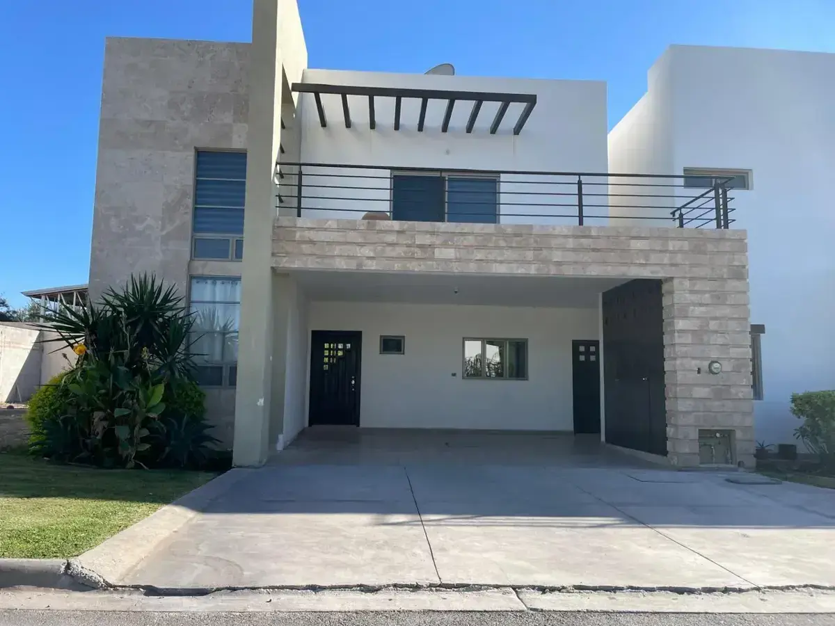 Casa en renta en Las Acacias, Torreón — foto 1 de 31