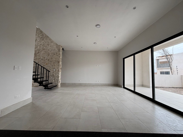 Casa en venta en Altozano la Nueva Laguna, Gómez Palacio — foto 3 de 16
