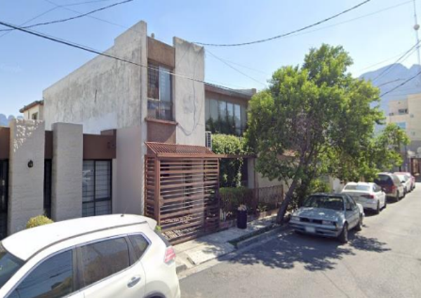 Casa en venta en Mitras Norte, Monterrey — foto 3 de 9