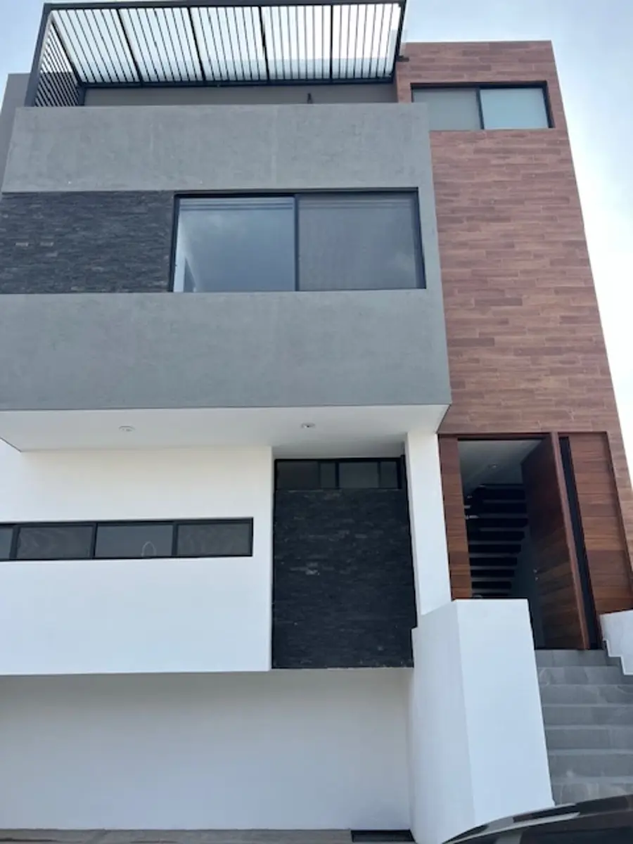 Casa en renta en Zibatá, El Marqués — foto 1 de 43