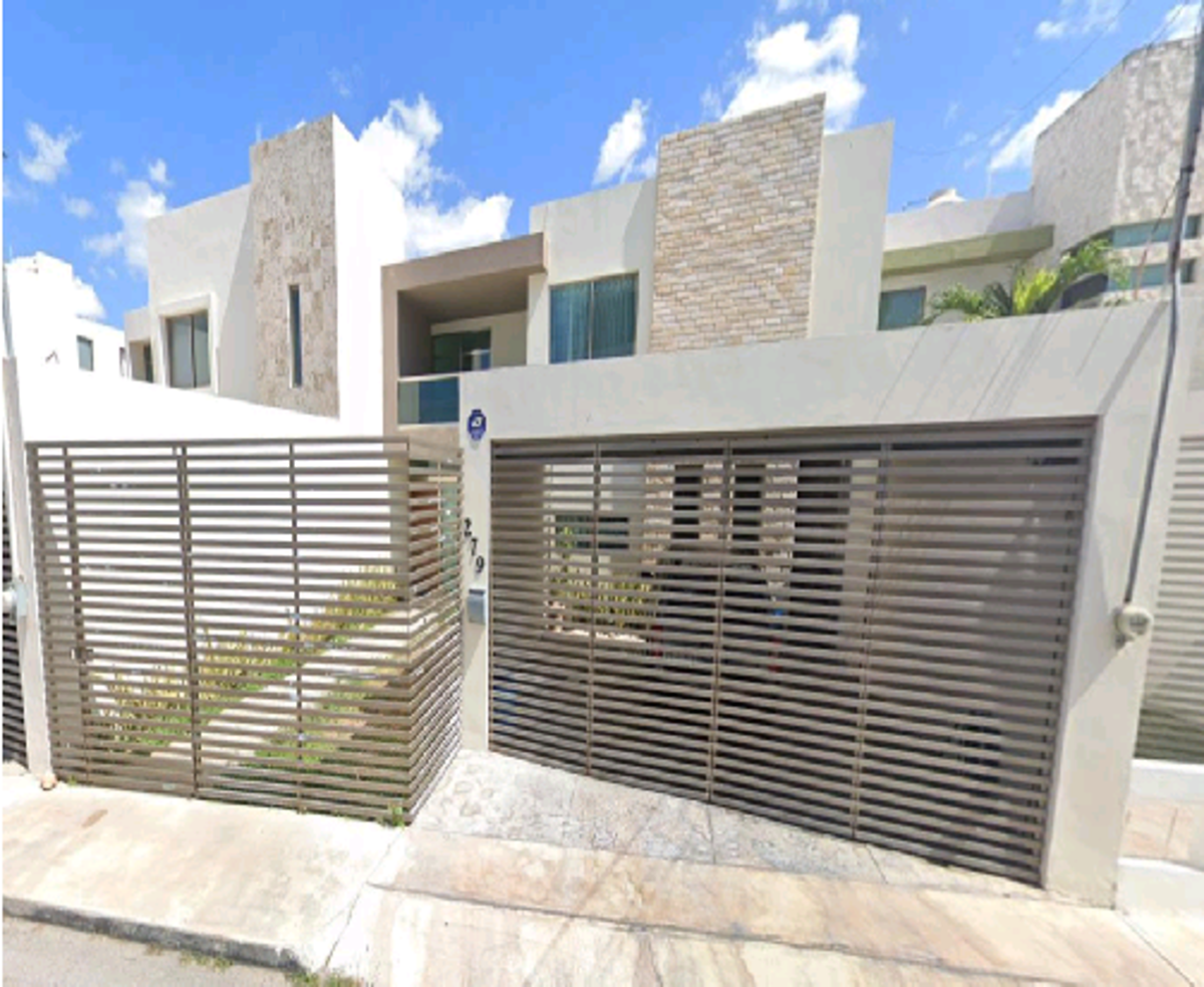 Casa en venta en Montebello, Mérida — foto 1 de 9