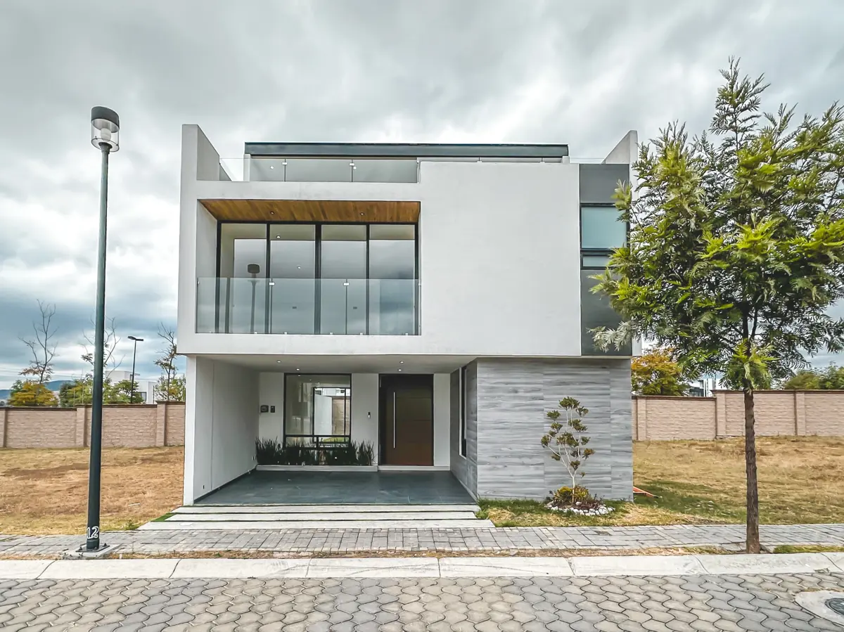 Casa en venta en Lomas de Angelópolis, Ocoyucan — foto 1 de 54