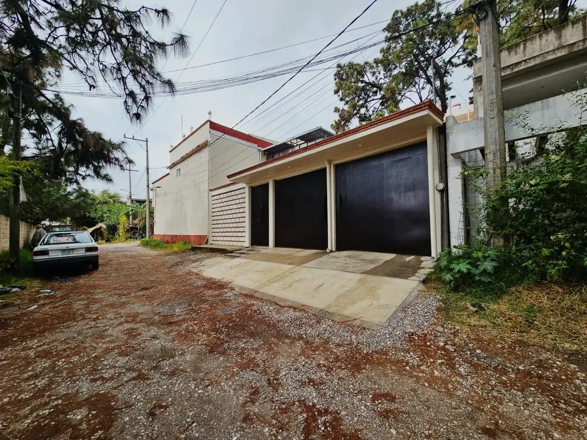 Casa en renta en Lomas de Tzompantle, Cuernavaca — foto 1 de 15
