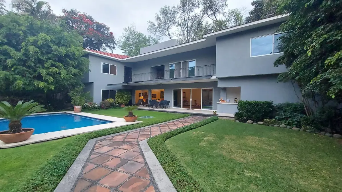 Casa en venta en Acapatzingo, Cuernavaca — foto 1 de 25