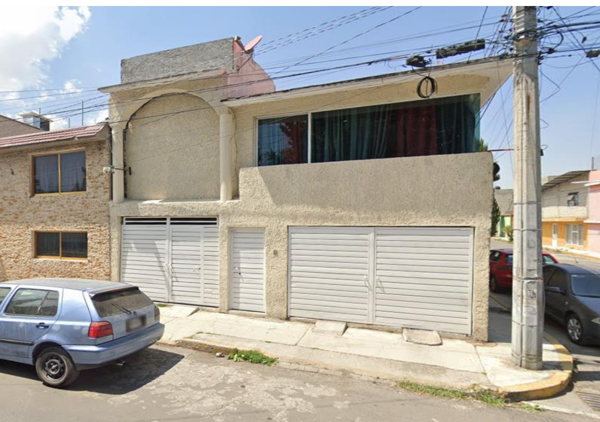 Casa en venta en Ocho Cedros, Toluca — foto 2 de 14