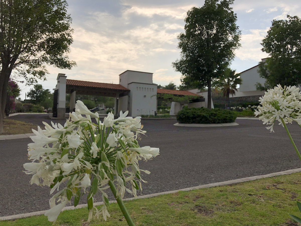 Terreno en venta en Vista Real y Country Club, Corregidora — foto 1 de 27