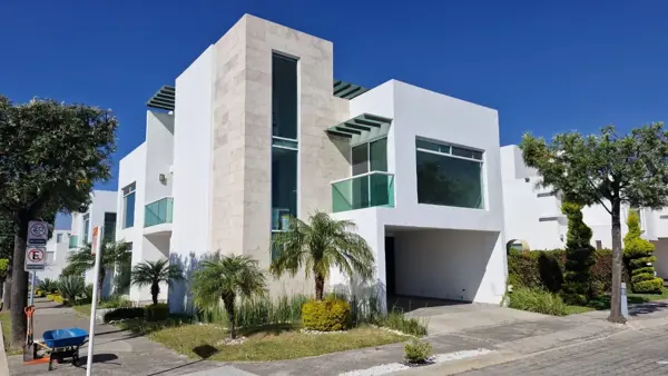 Casa en renta en Lomas de Angelópolis, San Andrés Cholula — foto 2 de 26