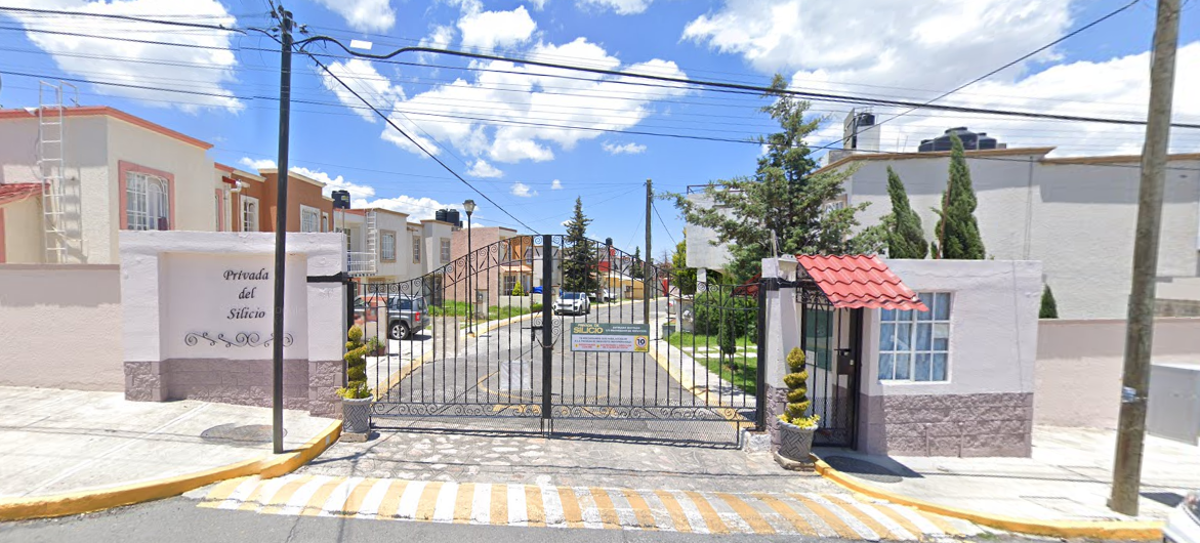 Casa en venta en Colinas de Plata, Mineral de la Reforma — foto 1 de 15