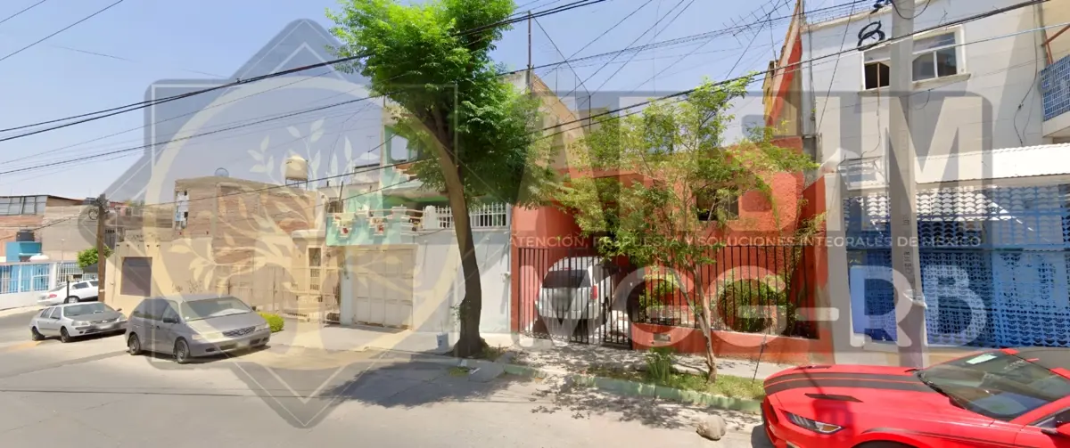 Casa en venta en Lomas de San Eugenio, Guadalajara — foto 1 de 62