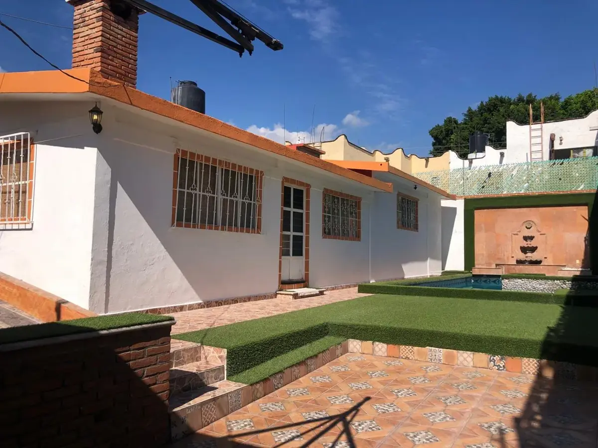 Casa en venta en Lomas de Tetela, Cuernavaca — foto 1 de 13