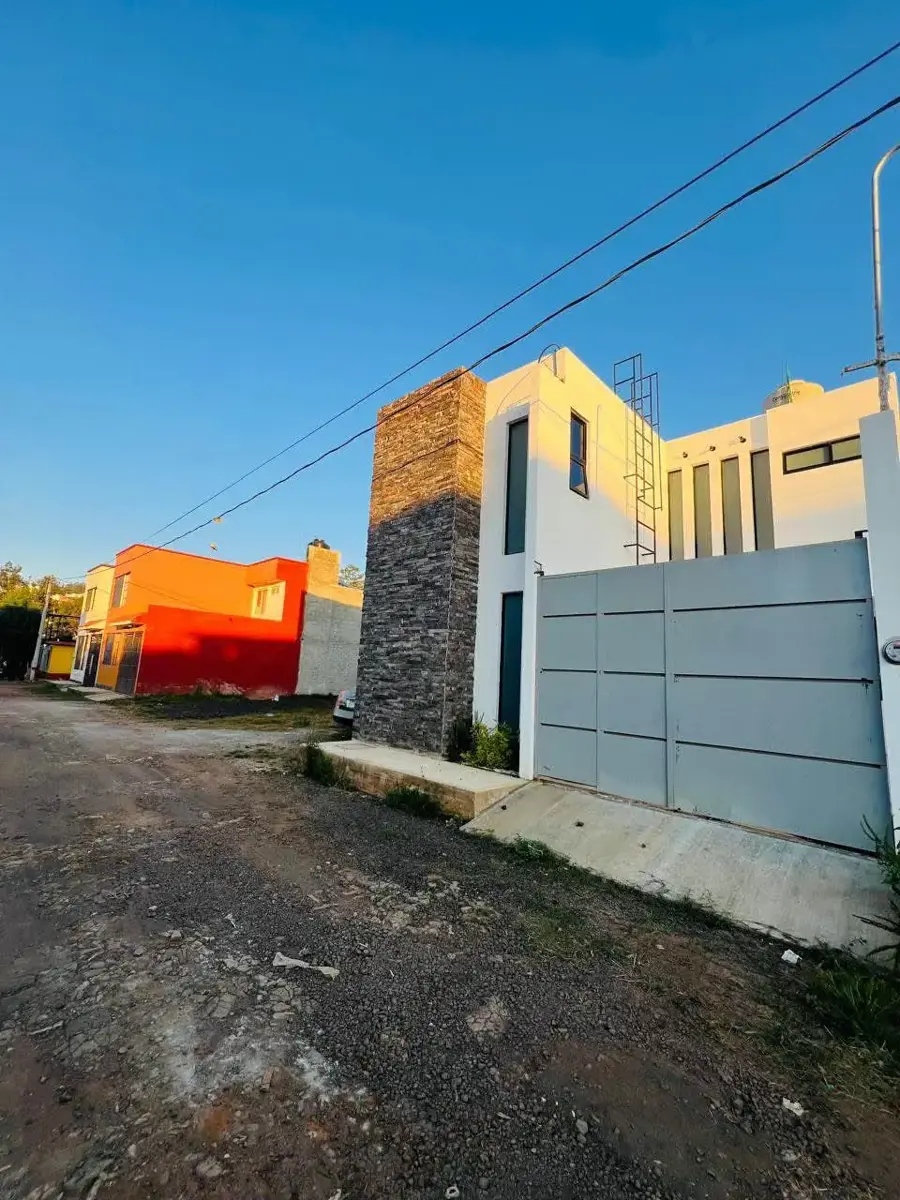 Casa en venta en Lazaro Cardenas, Pátzcuaro — foto 1 de 21