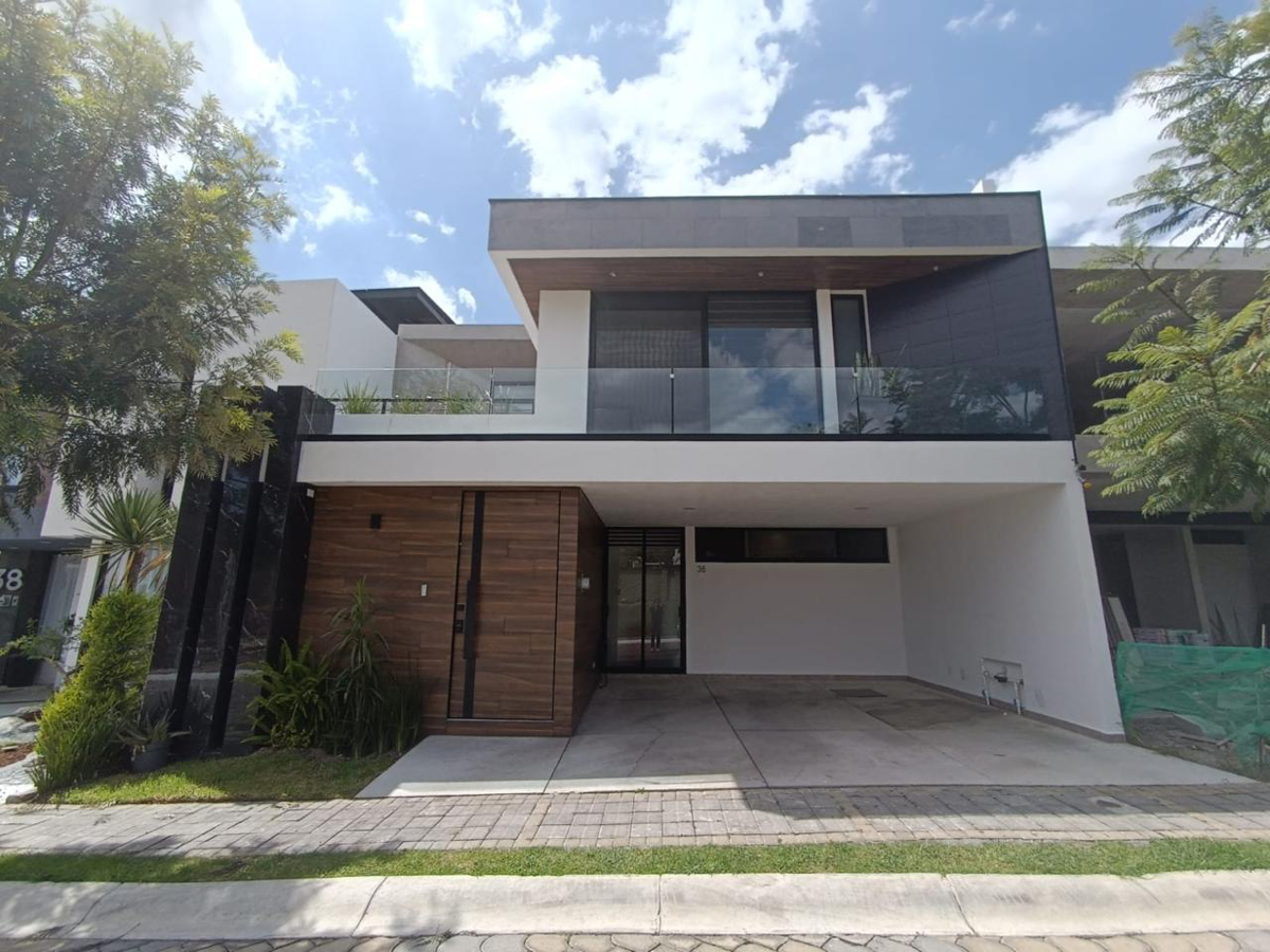 Casa en venta en Lomas de Angelópolis, San Andrés Cholula — foto 1 de 14