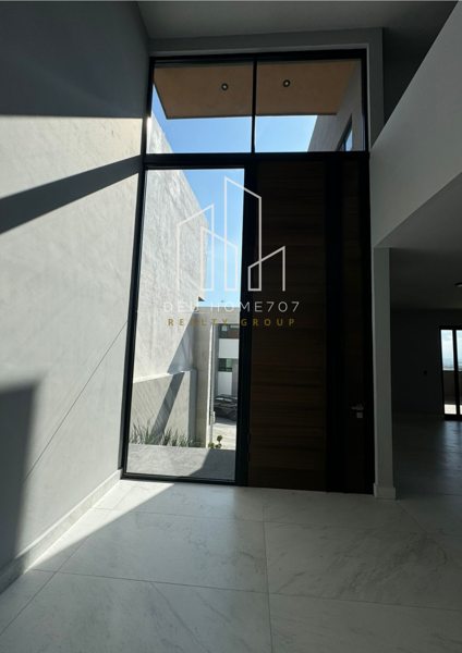 Casa en venta en Bosques de las Misiones Sector Reserva, Santiago — foto 3 de 15