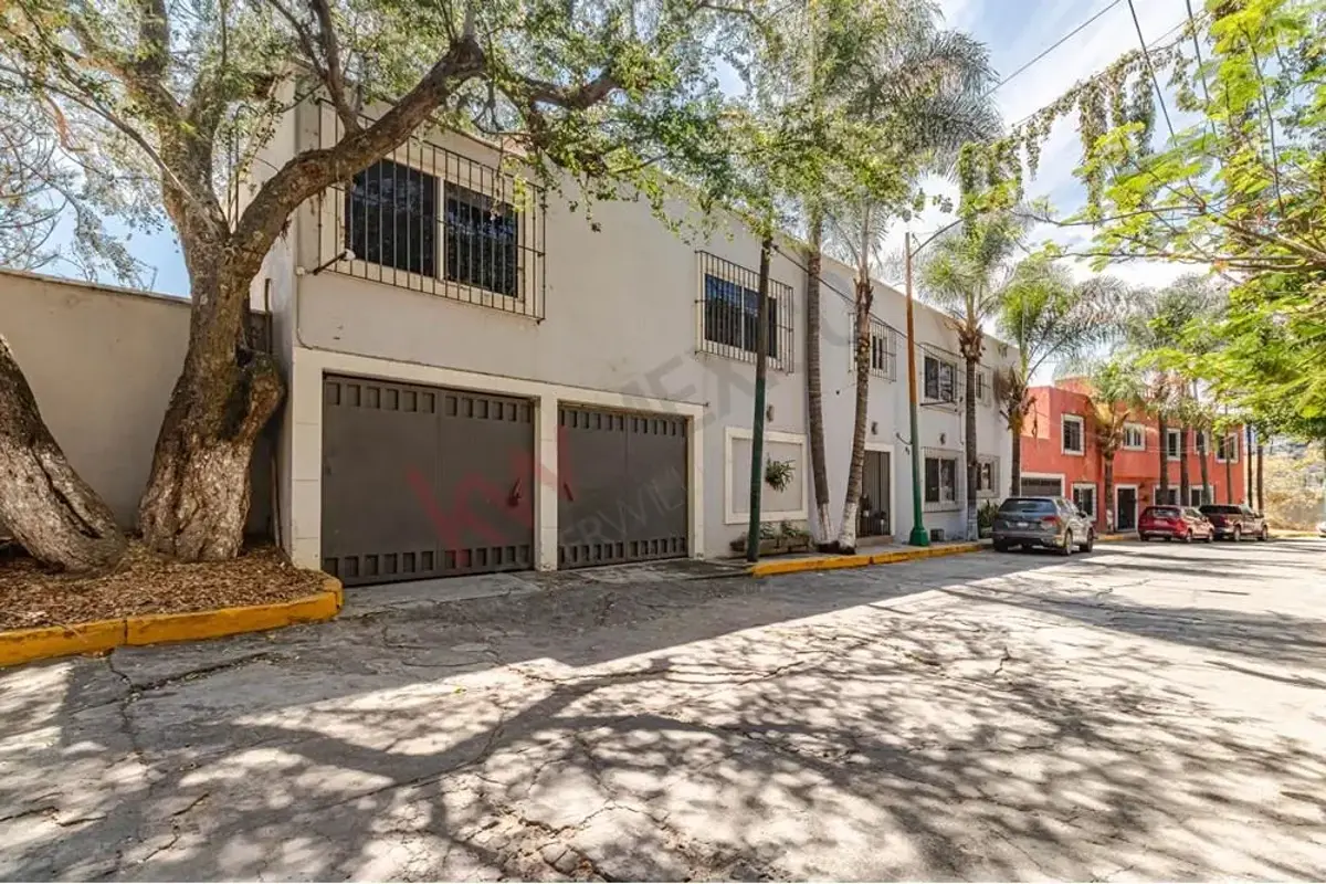 Casa en venta en Club de Golf, Cuernavaca — foto 1 de 56