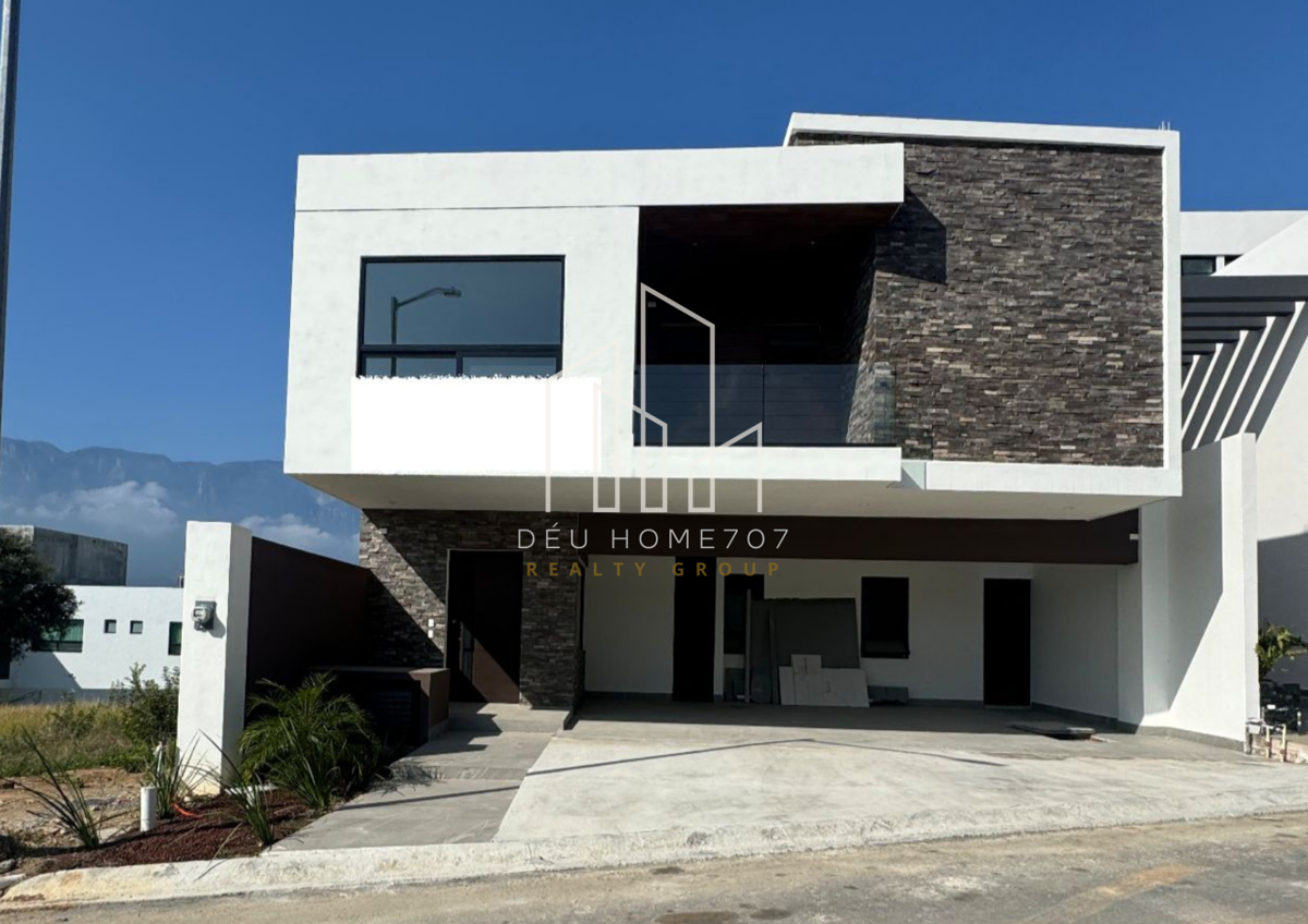 Casa en venta en Bosques de las Misiones Sector Encino, Santiago — foto 1 de 9