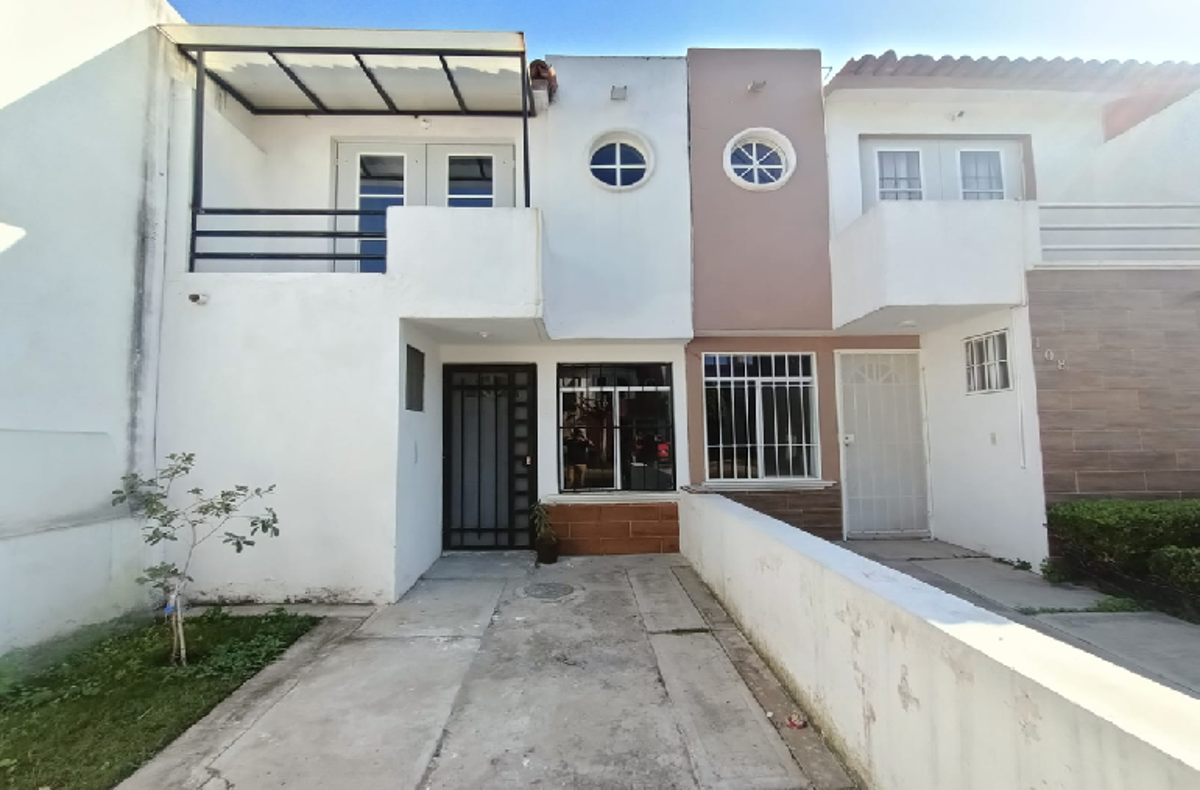 Casa en venta en Parques de Santa Cruz del Valle, San Pedro Tlaquepaque — foto 1 de 15