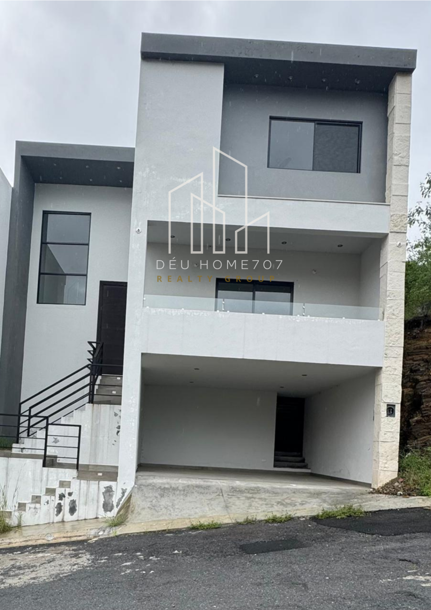 Casa en venta en Cumbres de Santiago, Santiago — foto 1 de 14