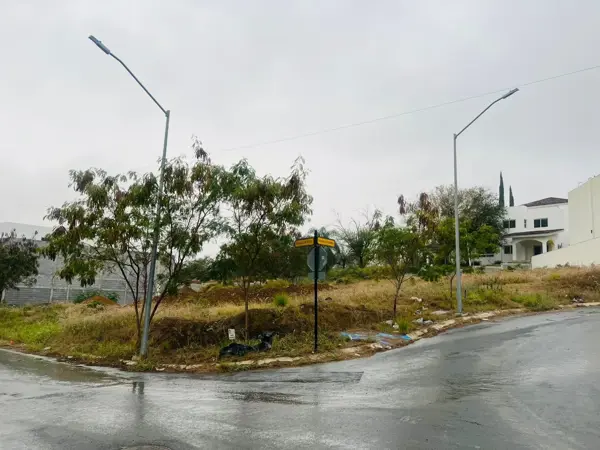 Terreno en venta en Bosques de las Misiones Sector Encino, Santiago — foto 2 de 8