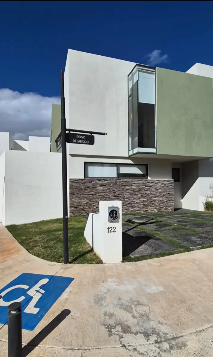 Casa en venta en Montaña Monarca I, Morelia — foto 1 de 12