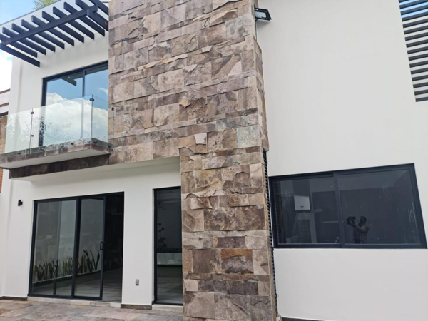 Casa en venta en San Jeronimo Chicahualco, Metepec — foto 3 de 24