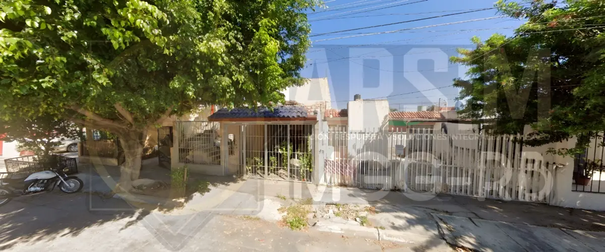 Casa en venta en Rincon de Agua Azul, Guadalajara — foto 1 de 64
