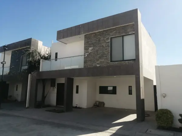 Casa en venta en Los Arrayanes, Gómez Palacio — foto 3 de 32