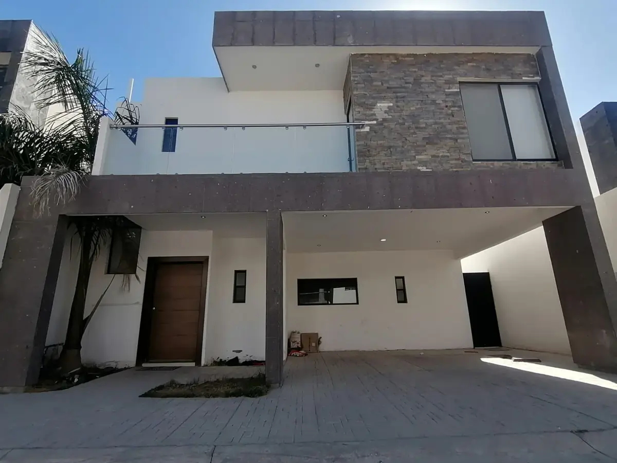 Casa en Venta en Los Arrayanes, Gómez Palacio, Durango