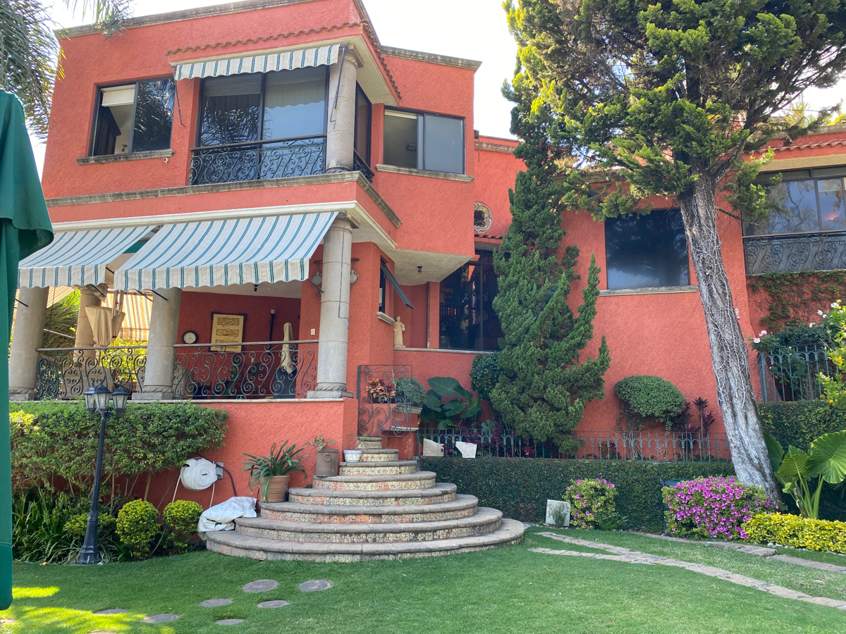 Casa en venta en Rancho Cortes, Cuernavaca — foto 1 de 40