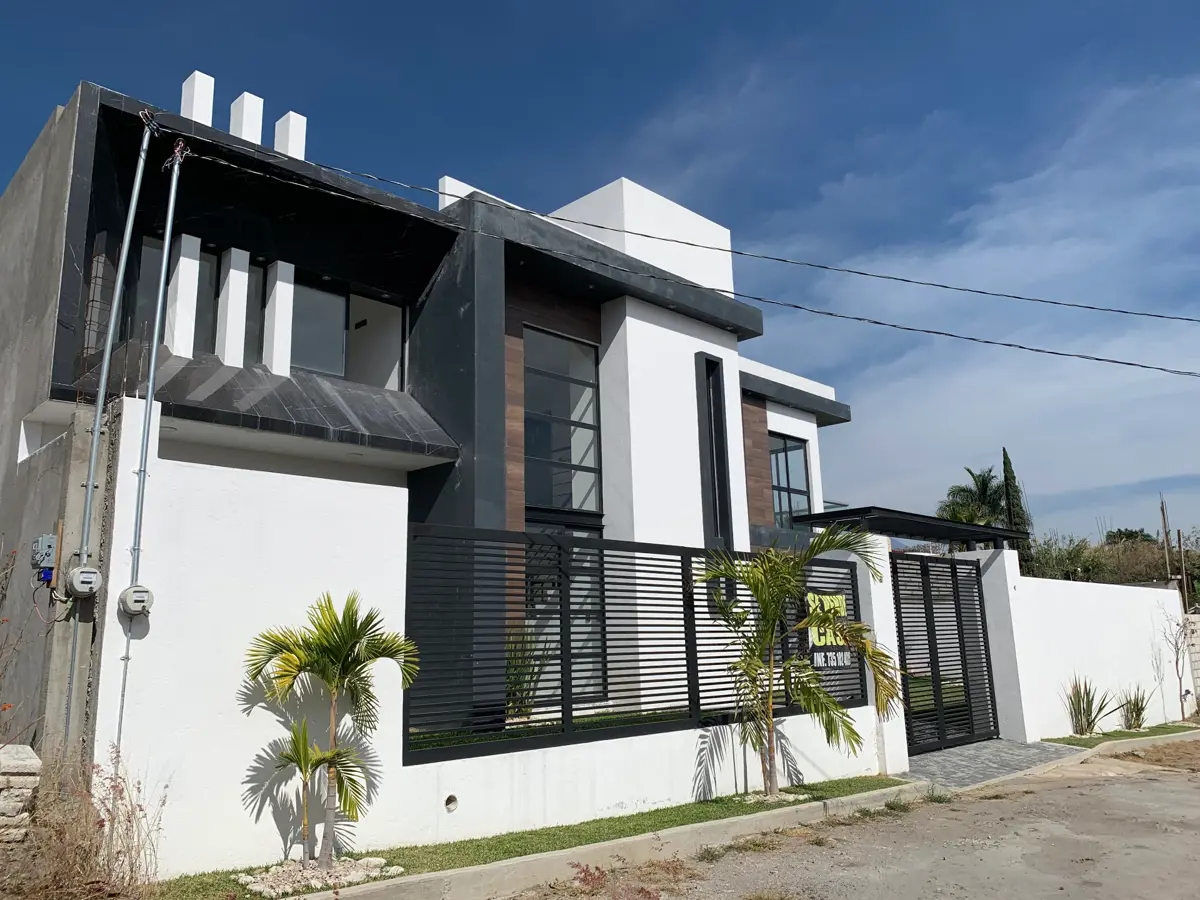 Casa en venta en Altos de Oaxtepec, Yautepec — foto 1 de 39