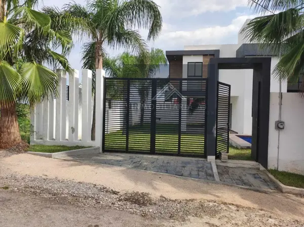 Casa en venta en Altos de Oaxtepec, Yautepec — foto 2 de 28
