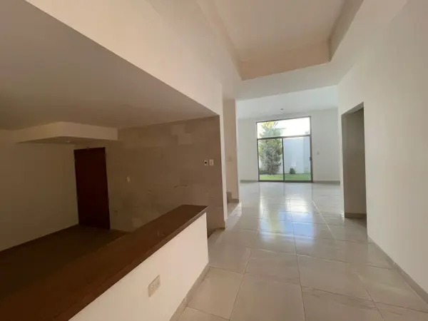 Casa en venta en Rincón las Trojes, Torreón — foto 2 de 37