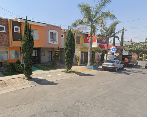 Casa en venta en Parques de Santa Cruz del Valle, San Pedro Tlaquepaque — foto 2 de 10