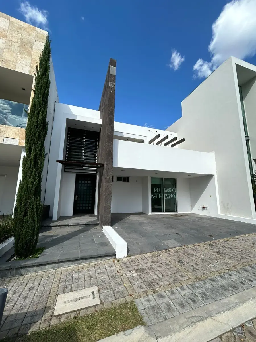 Casa en venta en Lomas de Angelópolis, San Andrés Cholula — foto 1 de 8