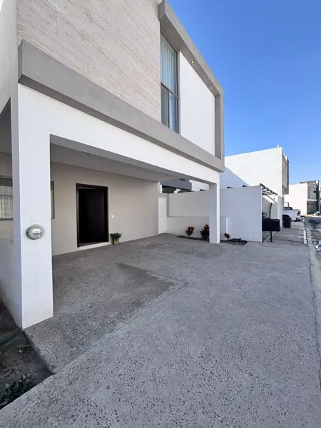 Casa en renta en San Marino, Torreón — foto 2 de 21