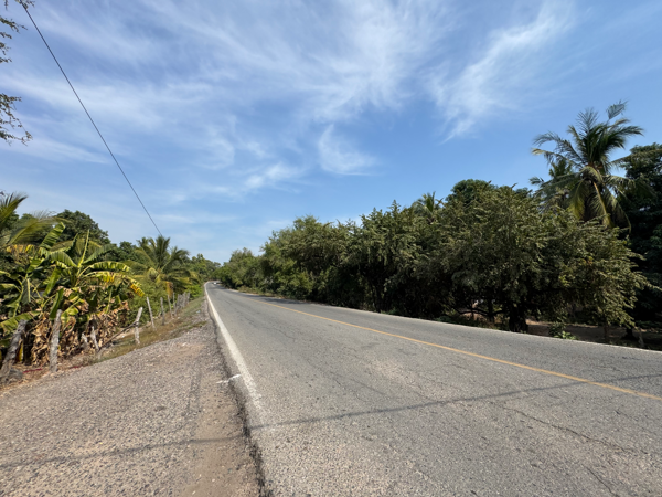 Terreno en venta en Guacamayas Comercial, Lázaro Cárdenas, Michoacán de Ocampo