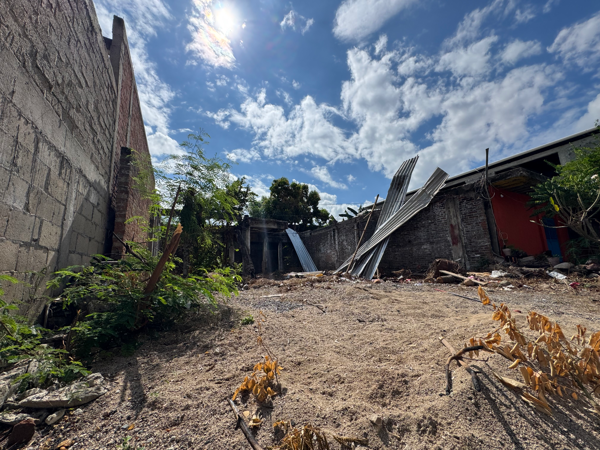 Terreno en venta en Guacamayas Comercial, Lázaro Cárdenas — foto 2 de 10