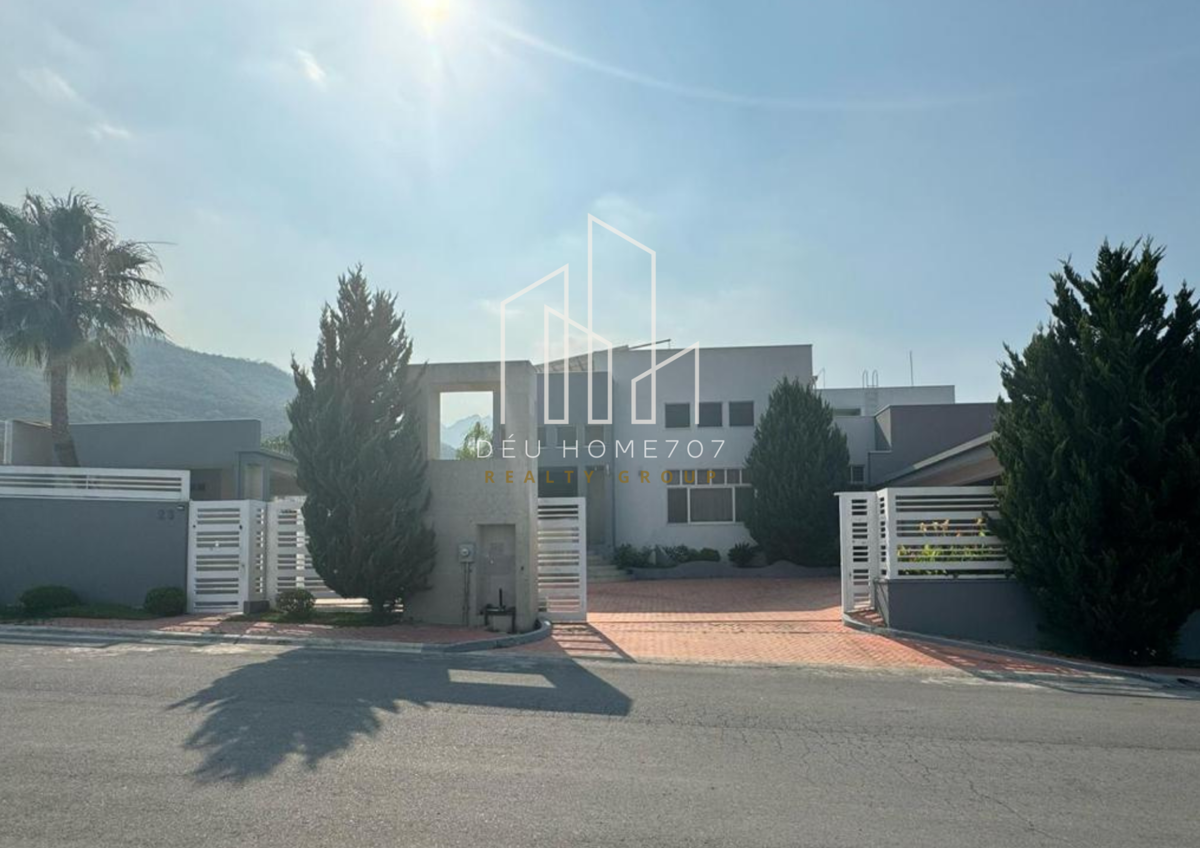 Casa en venta en Sierra Alta, Monterrey — foto 1 de 11