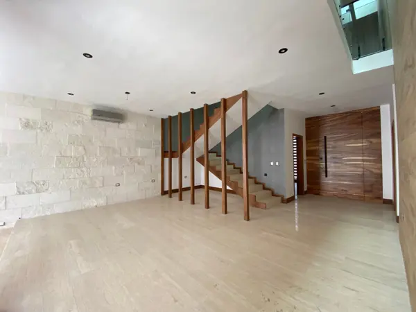 Casa en venta en Real del Nogalar, Torreón — foto 2 de 22