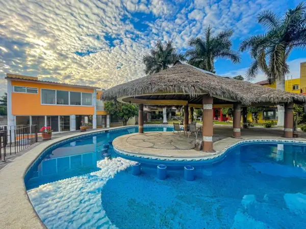 Casa en venta en Burgos Bugambilias, Temixco — foto 2 de 26