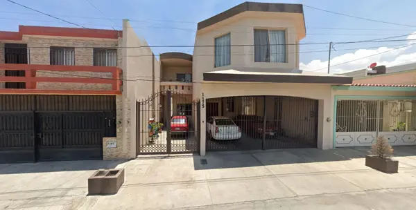Casa en venta en Republica Oriente, Saltillo — foto 2 de 12