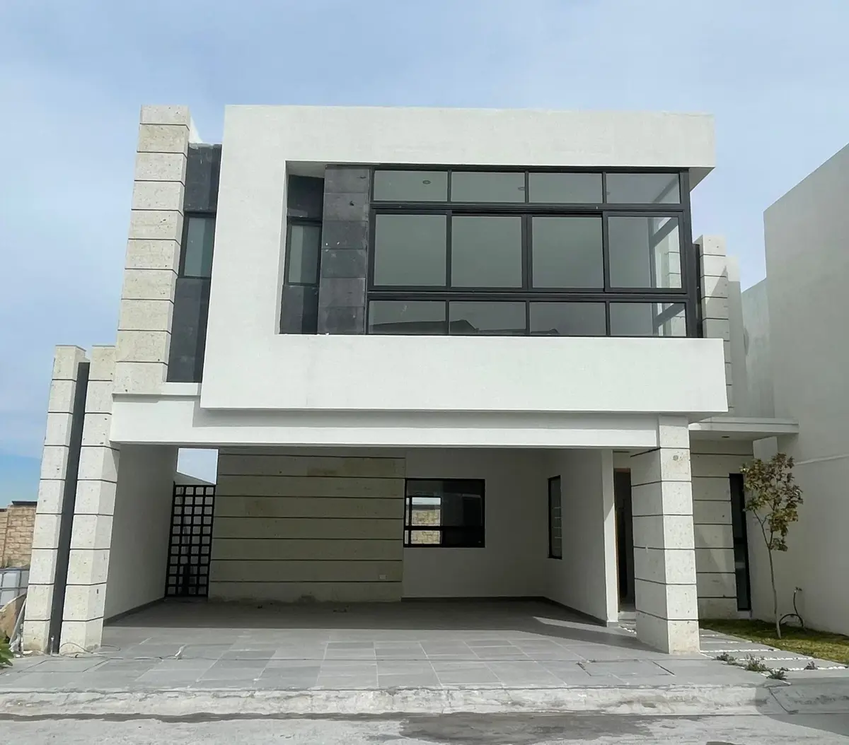 Casa en venta en La Escondida, Saltillo — foto 1 de 15