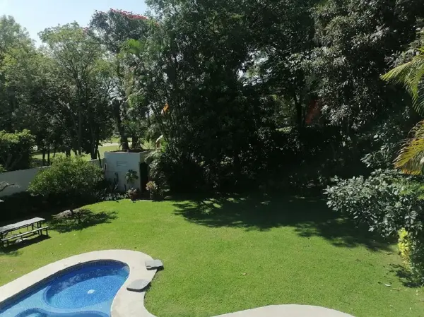 Casa en venta y renta en Club de golf Tabachines, Cuernavaca, Morelos