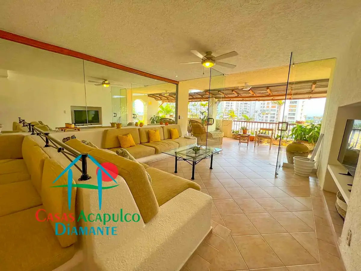 Departamento en venta en Playa Diamante, Acapulco de Juárez — foto 1 de 52
