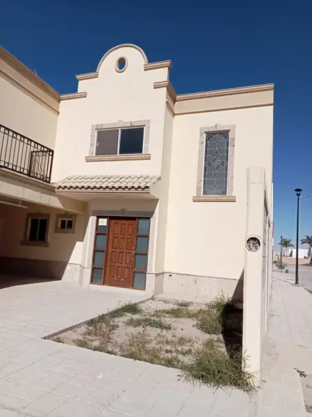 Casa en venta en Los Arrayanes, Gómez Palacio — foto 2 de 25