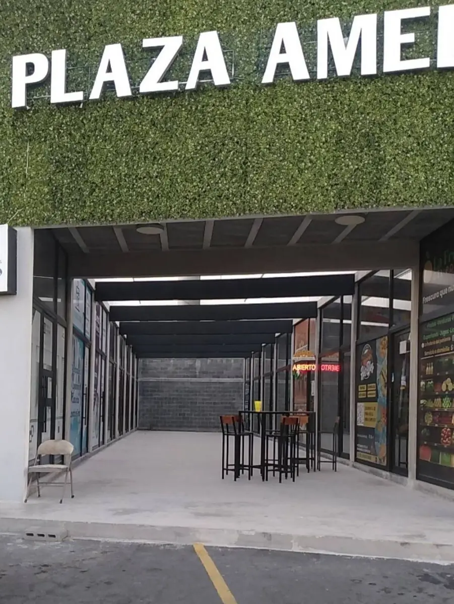 Local en renta en Puerta de Hierro, Monterrey — foto 1 de 4